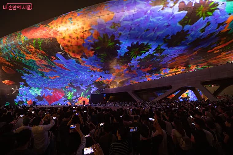 2023년에 진행된 서울라이트 DDP