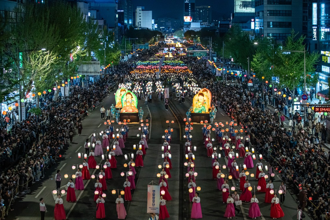 연등행렬